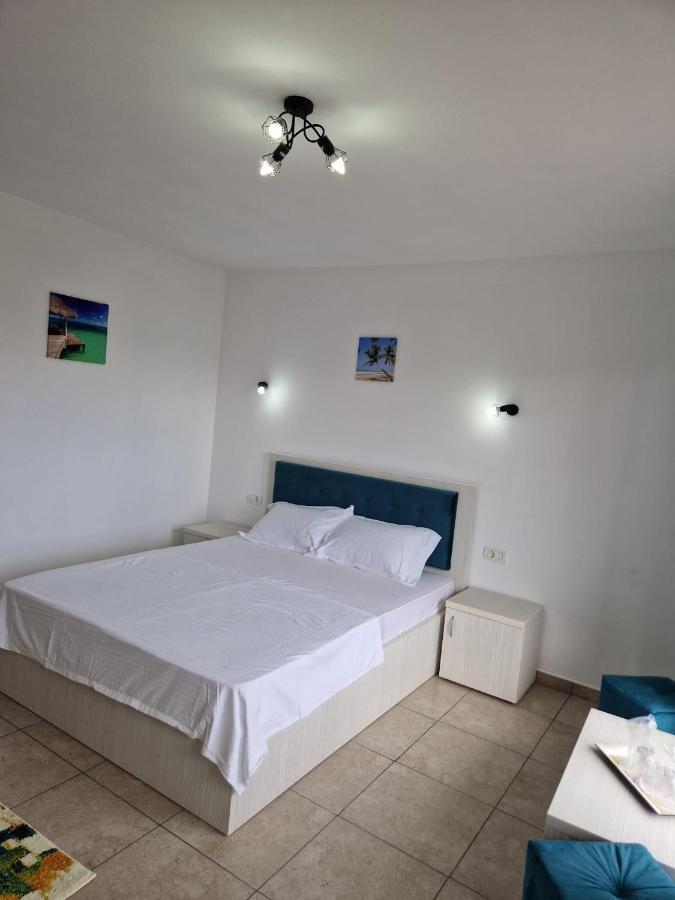 Complex Turistic N&S Două Mai Exterior foto